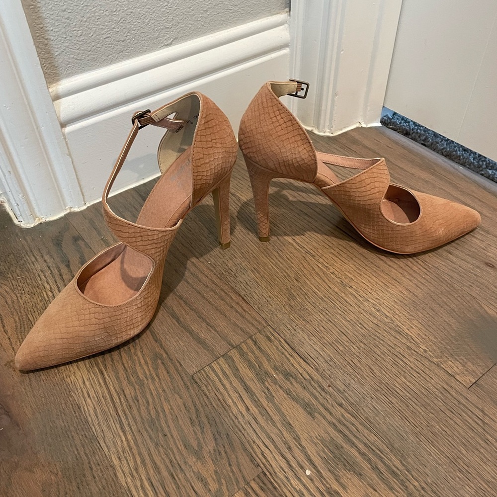 Faryl Robin and Free Prople tan nude heels with crossover strap size 9